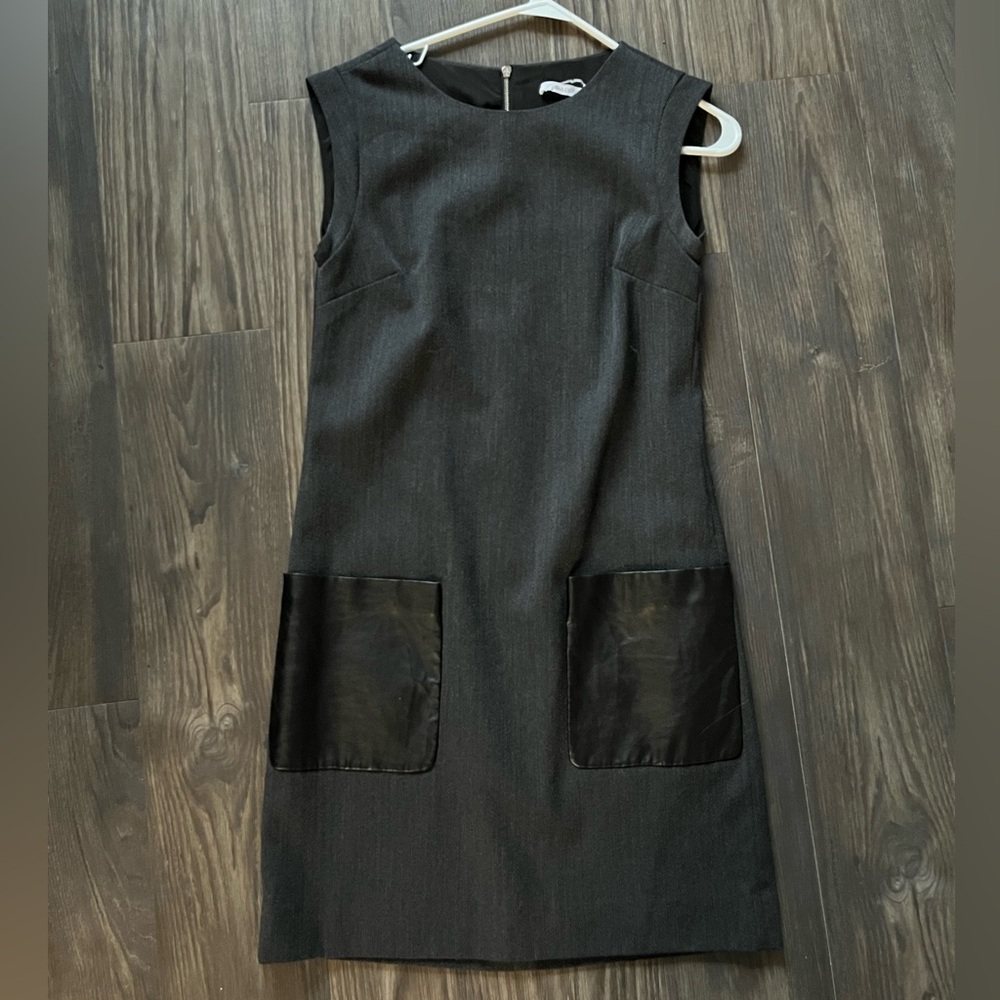 Elegant Black Sleeveless Dress